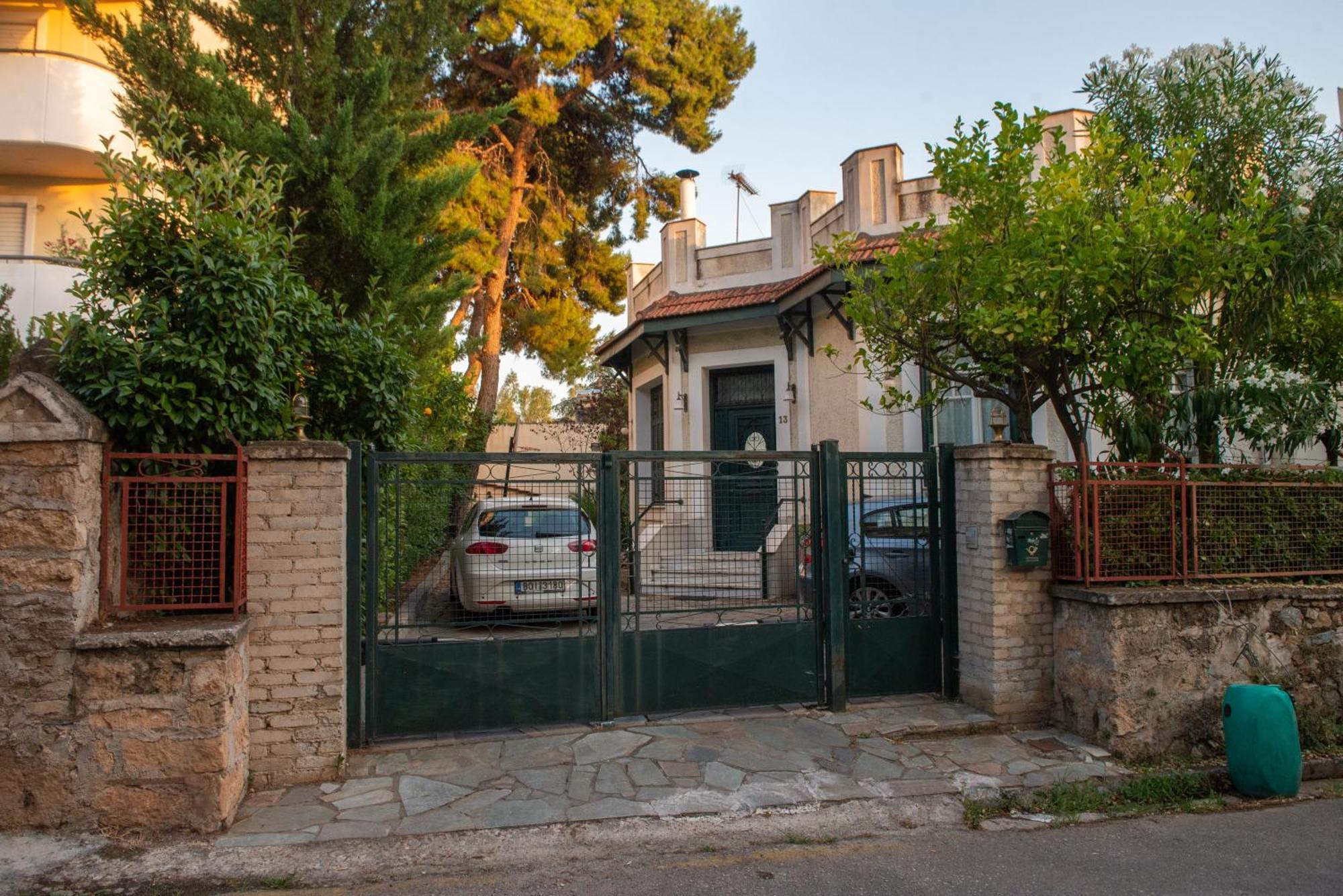 Garden-Studio In A Mansion-Athens-Chalandri Center Экстерьер фото